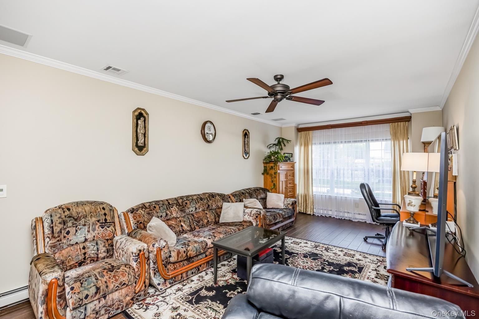 Single Family Vera Court  Suffolk County, NY 11720, MLS-1041647-26