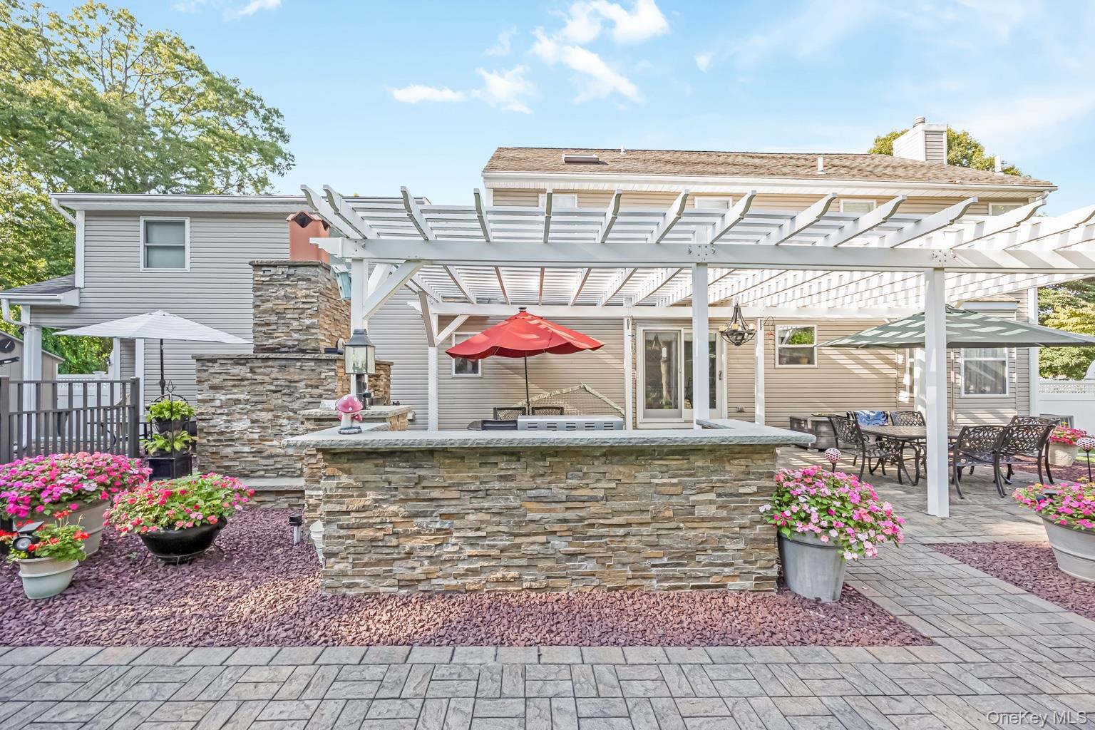 Single Family Vera Court  Suffolk County, NY 11720, MLS-1041647-30