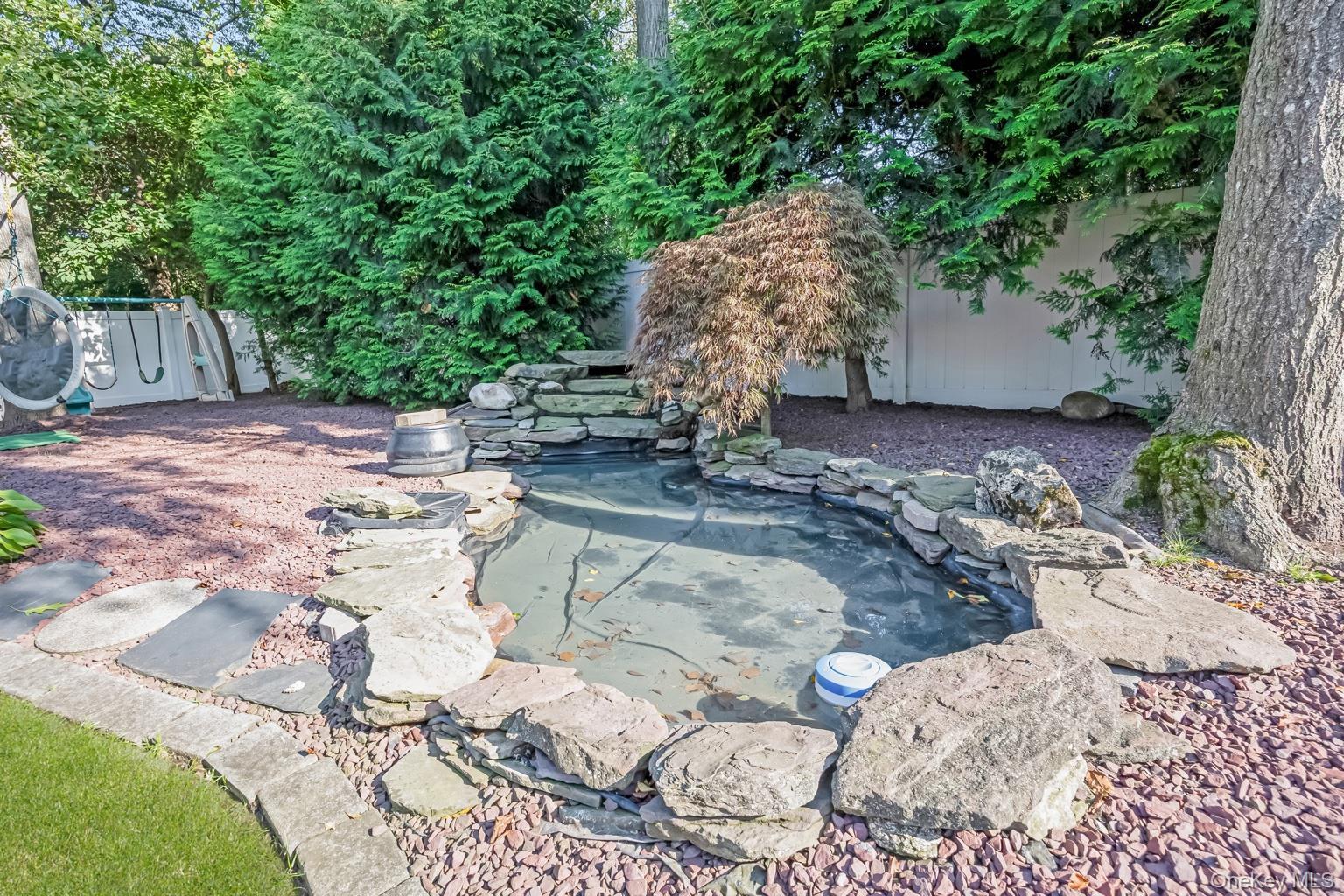 Single Family Vera Court  Suffolk County, NY 11720, MLS-1041647-35