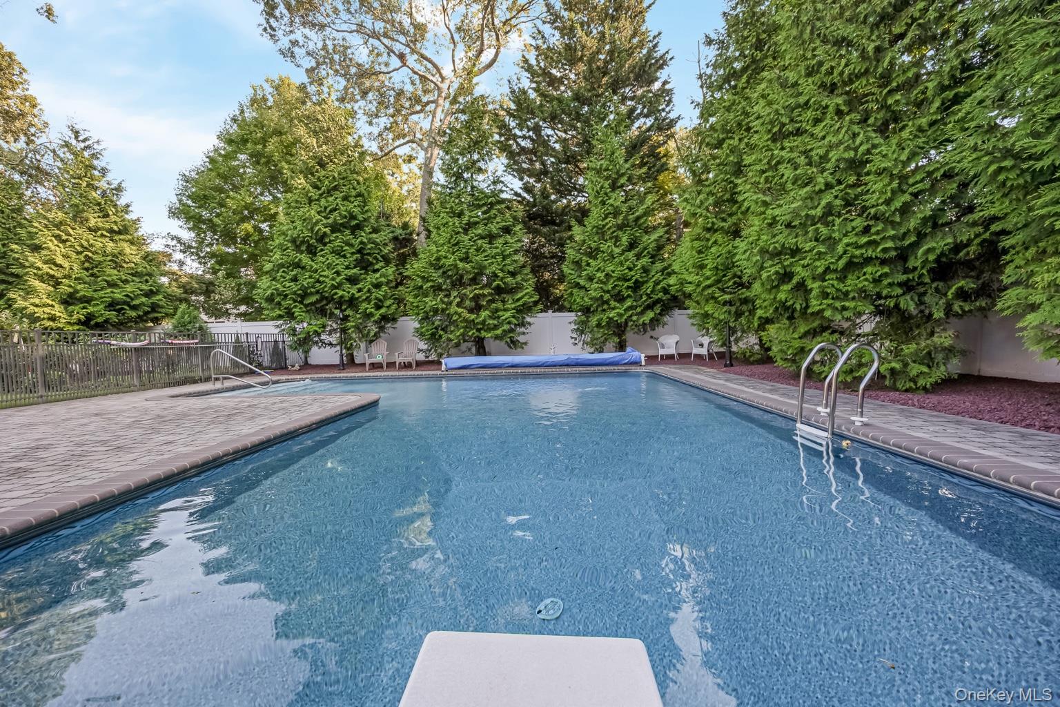 Single Family Vera Court  Suffolk County, NY 11720, MLS-1041647-38