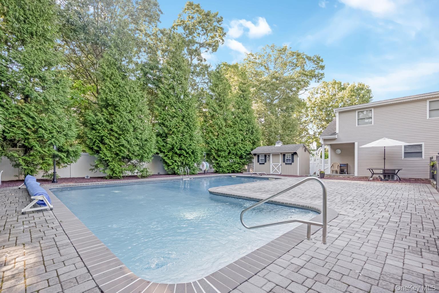 Single Family Vera Court  Suffolk County, NY 11720, MLS-1041647-39