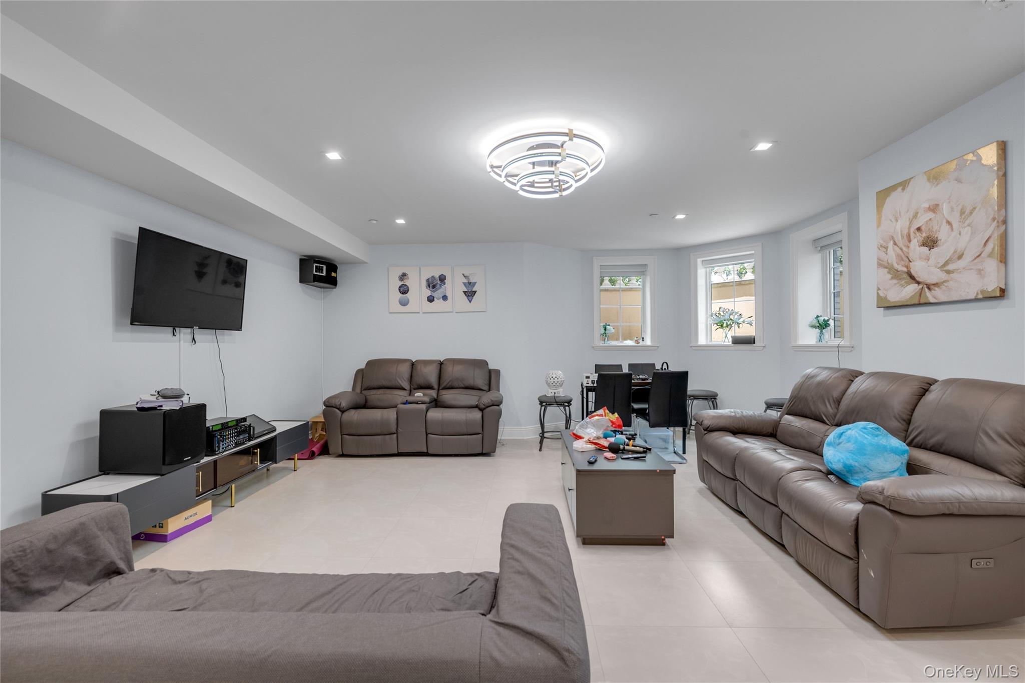 Single Family 85th Avenue  Queens, NY 11427, MLS-1041652-33