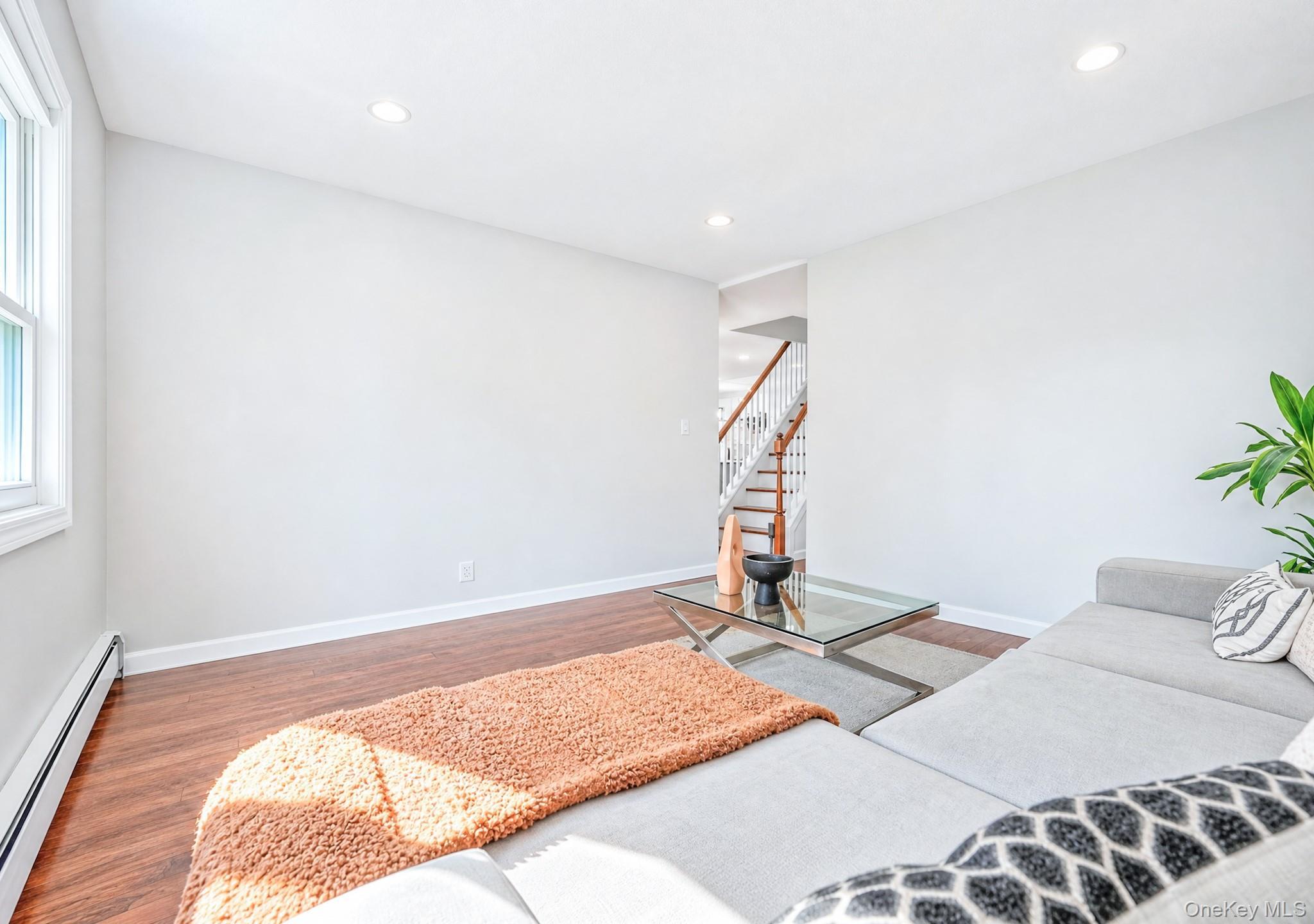Single Family Cheshire Road Nassau County, NY 11714, MLS-1041655-8