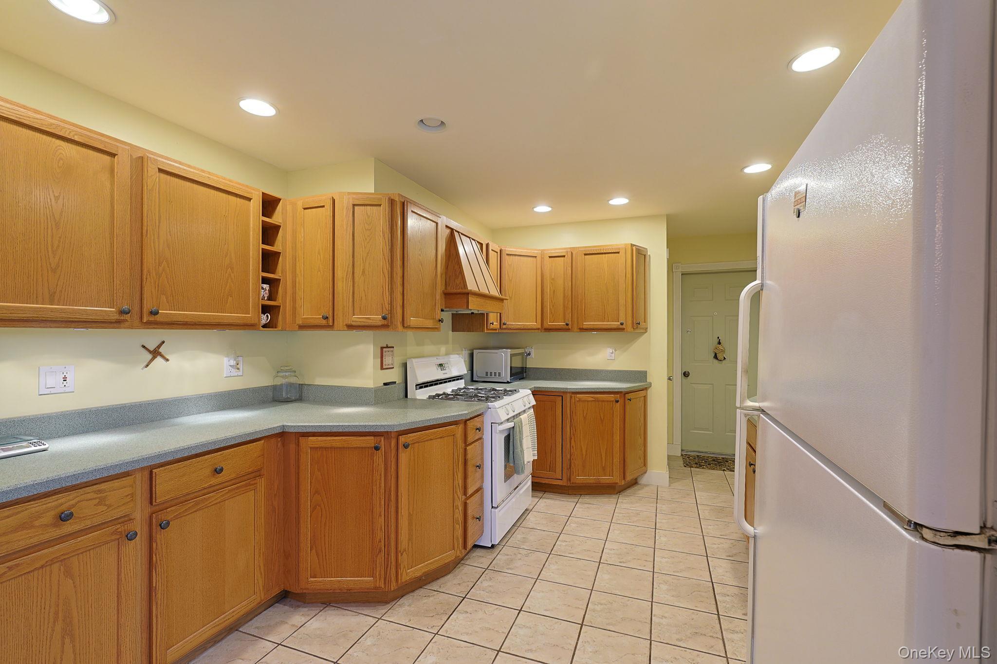 Single Family Magnolia Drive Dutchess County, NY 12590, MLS-1041660-11
