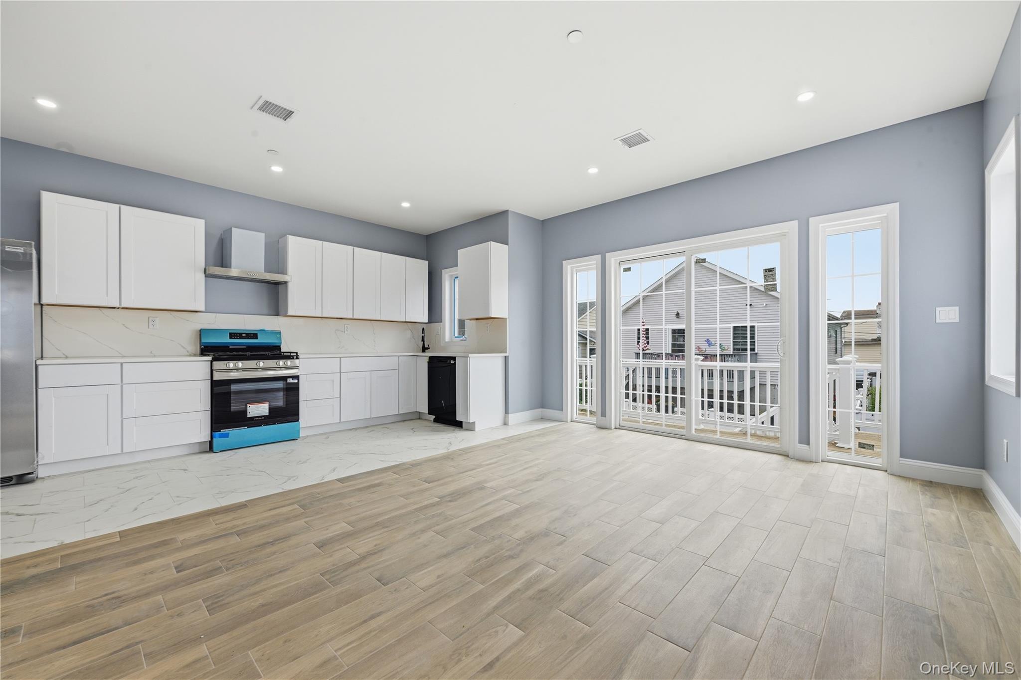 Single Family James Street S  Nassau County, NY 11518, MLS-1041666-4