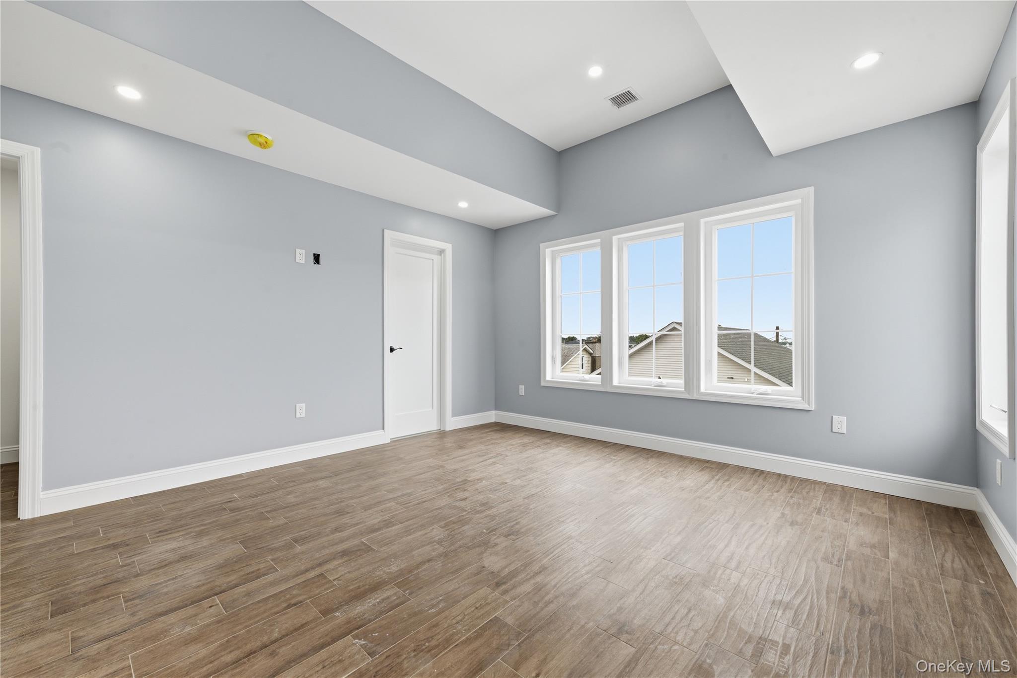 Single Family James Street S  Nassau County, NY 11518, MLS-1041666-6