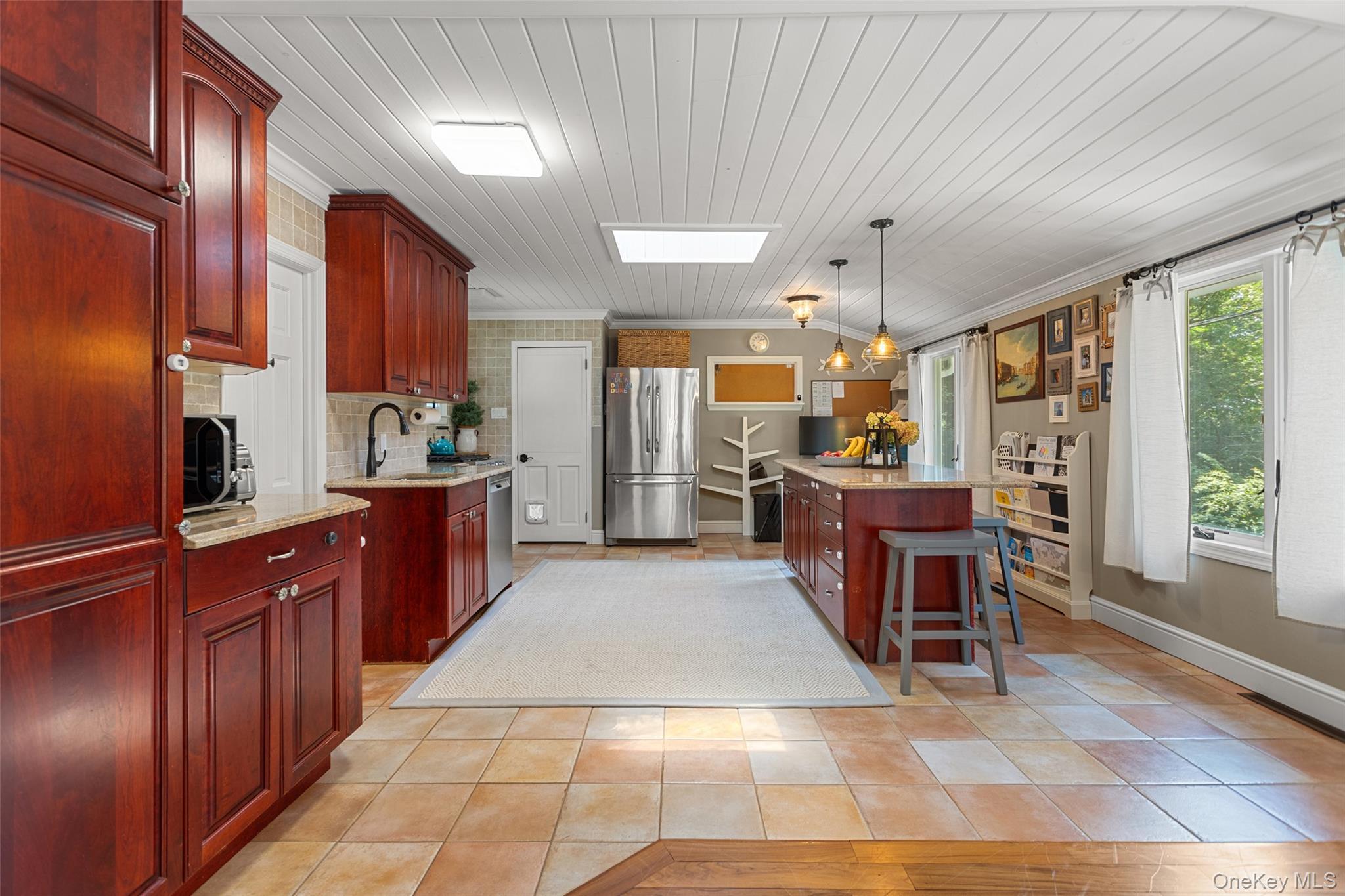 Single Family Laurel Road Westchester County, NY 10590, MLS-1041674-8