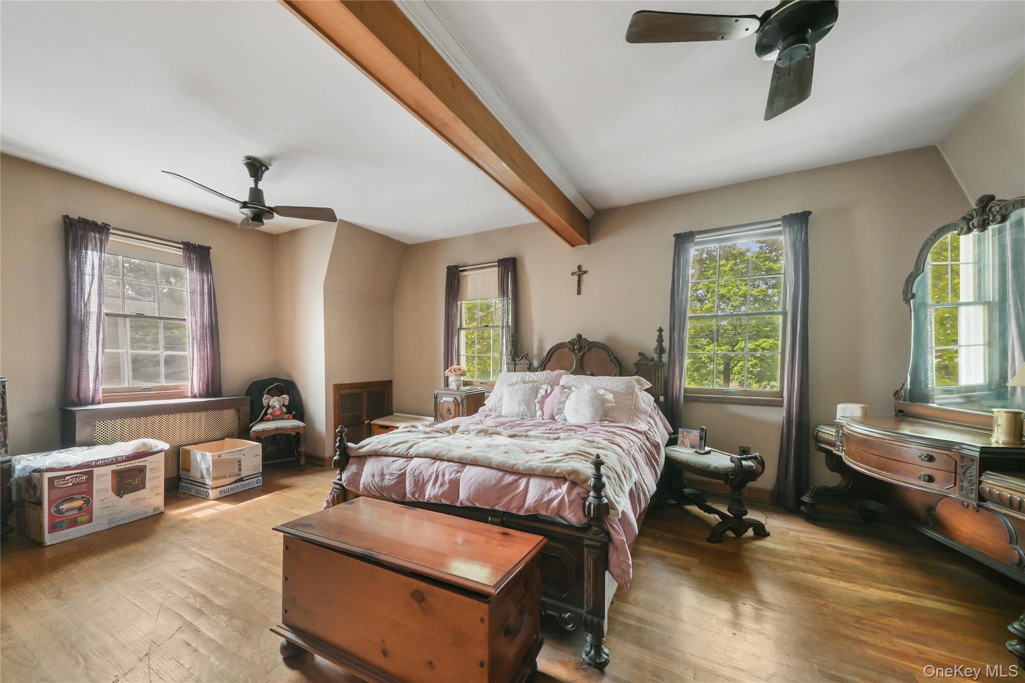Single Family Throggs Neck Expressway Bronx, NY 10465, MLS-1041683-17