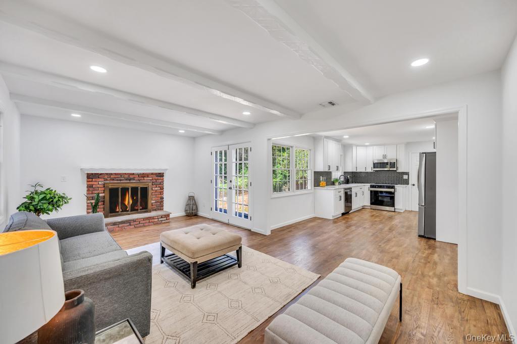 Single Family Cynthia Lane Suffolk County, NY 11768, MLS-1041686-5