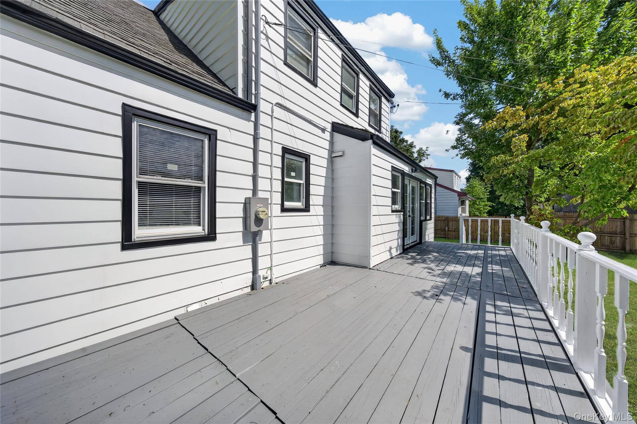 Single Family Sylvan Lane Nassau County, NY 11590, MLS-1041700-26