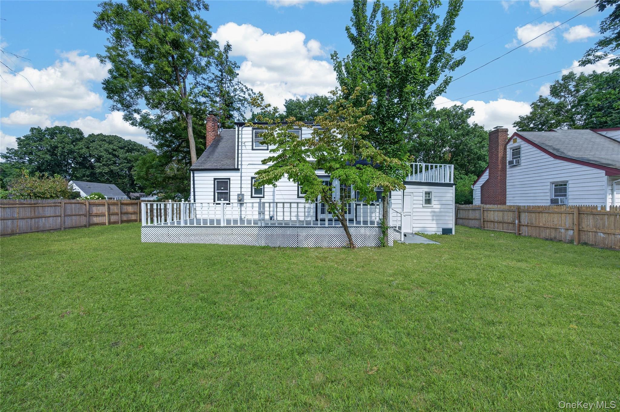Single Family Sylvan Lane Nassau County, NY 11590, MLS-1041700-28
