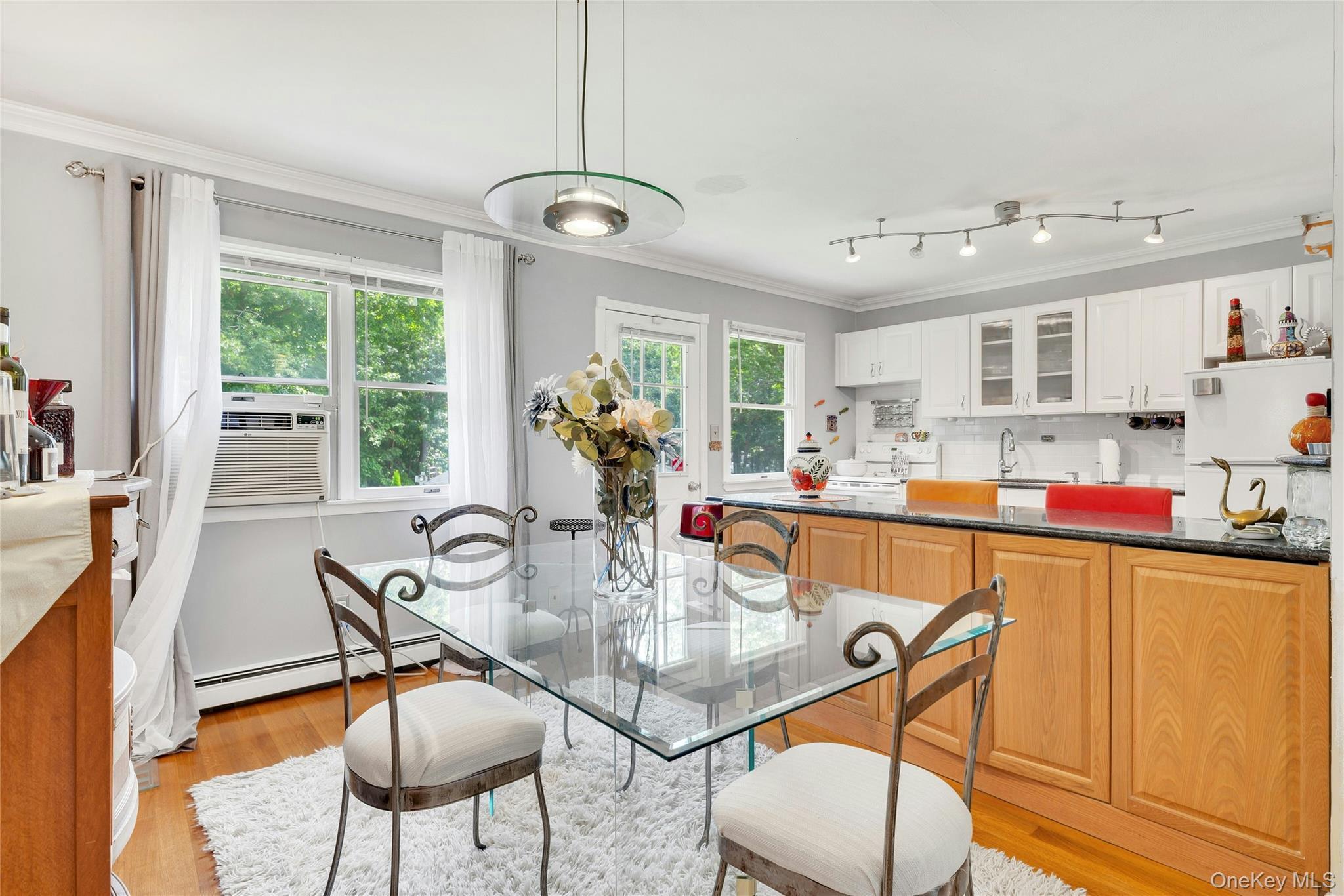 Single Family Boxwood Drive Suffolk County, NY 11967, MLS-1041711-25