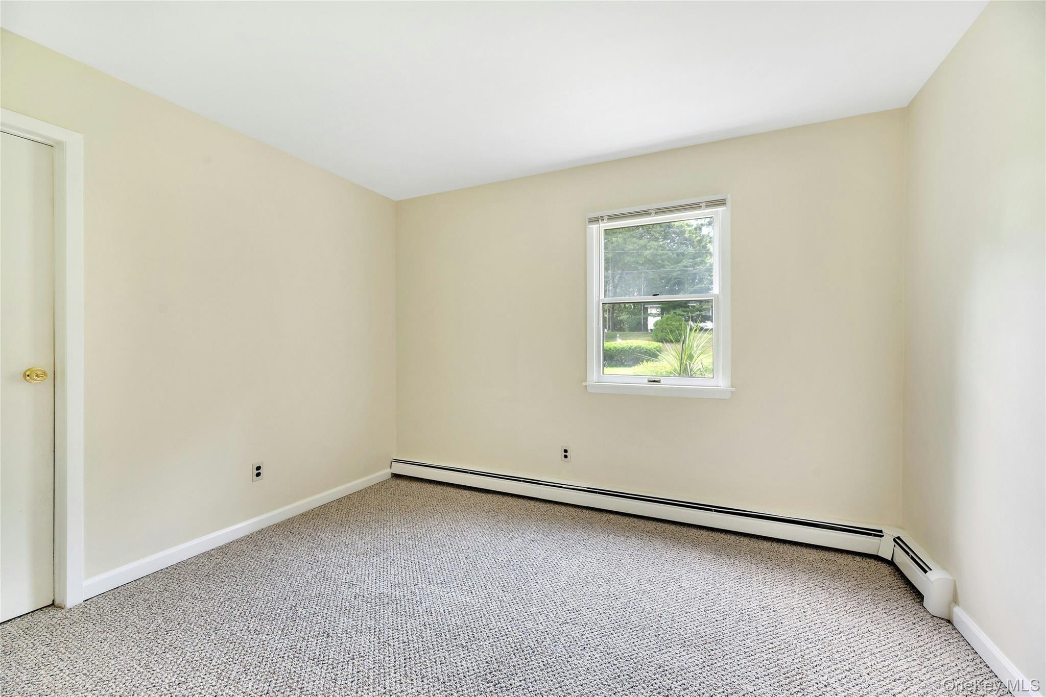 Single Family Boxwood Drive Suffolk County, NY 11967, MLS-1041711-35