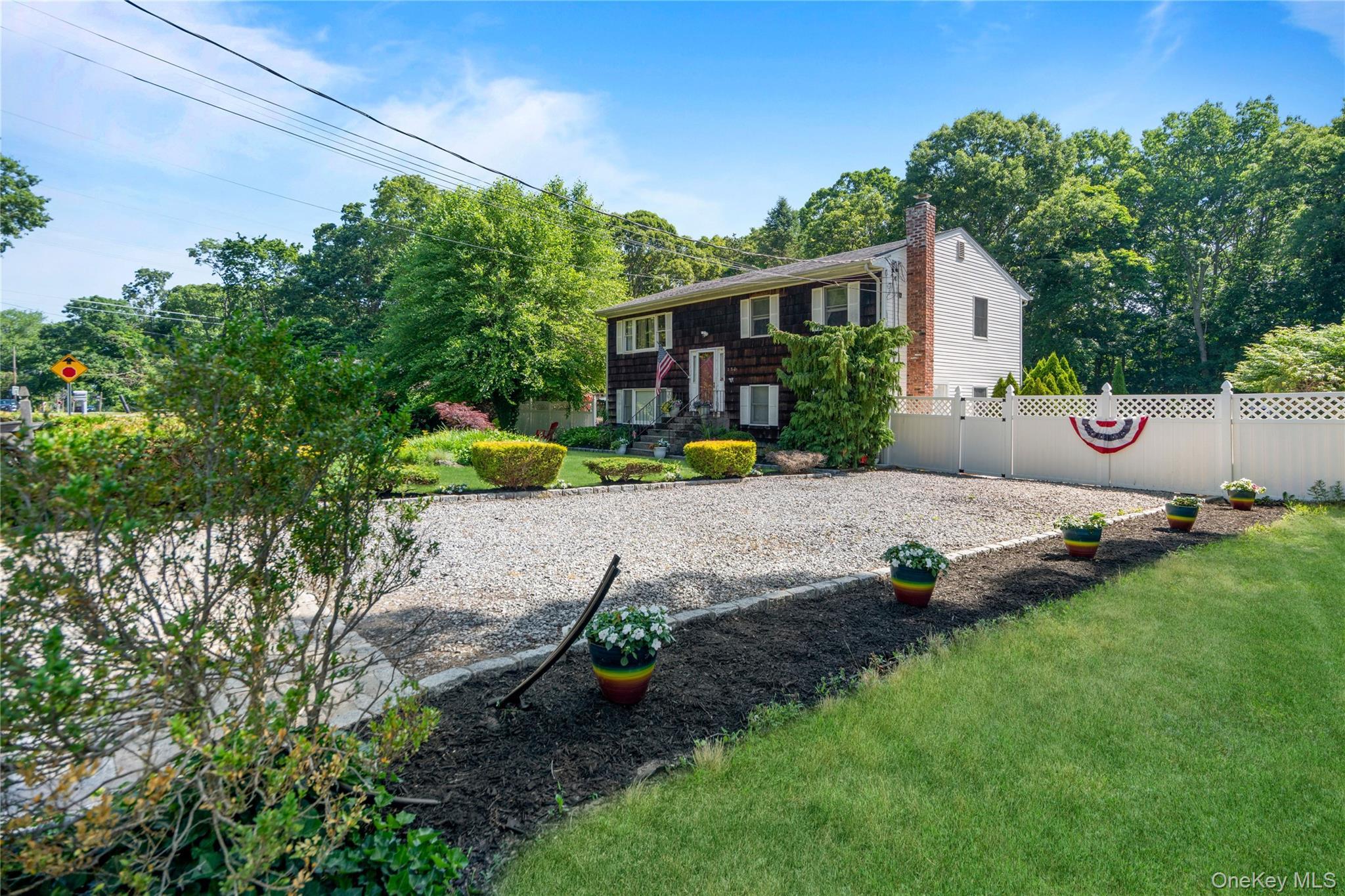 Single Family Boxwood Drive Suffolk County, NY 11967, MLS-1041711-5