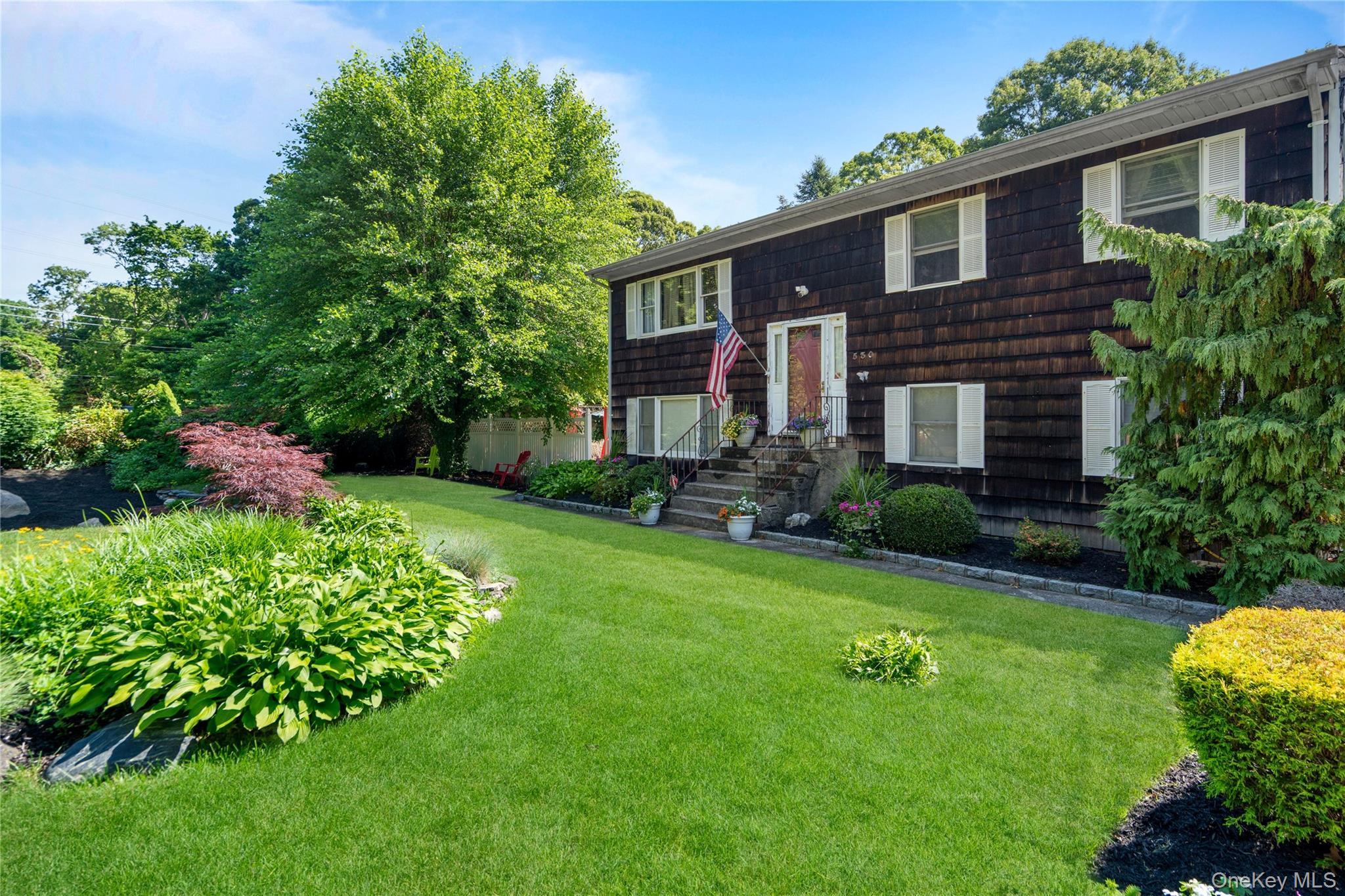 Single Family Boxwood Drive Suffolk County, NY 11967, MLS-1041711-7