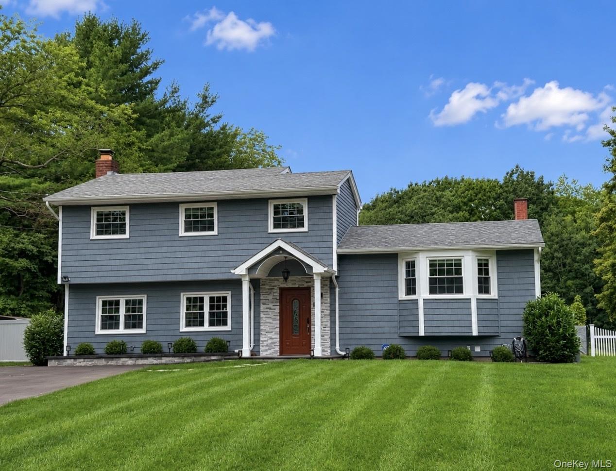 Single Family Charter Avenue Suffolk County, NY 11746, MLS-1041718-25