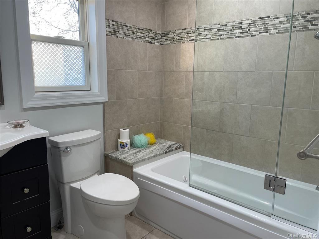 Single Family Wood Lane  Nassau County, NY 11581, MLS-1041725-11