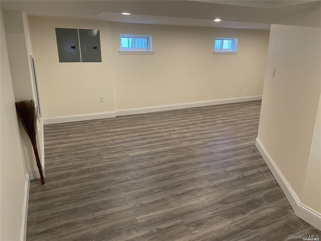 Single Family Wood Lane  Nassau County, NY 11581, MLS-1041725-13