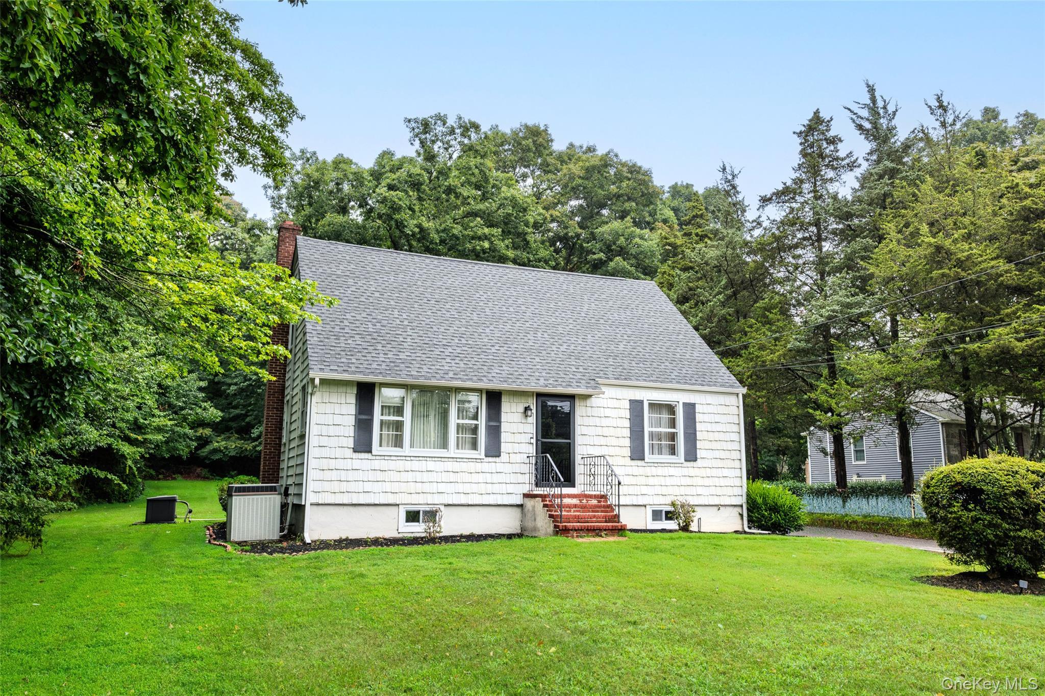 Single Family Warner Road Suffolk County, NY 11743, MLS-1041730-5