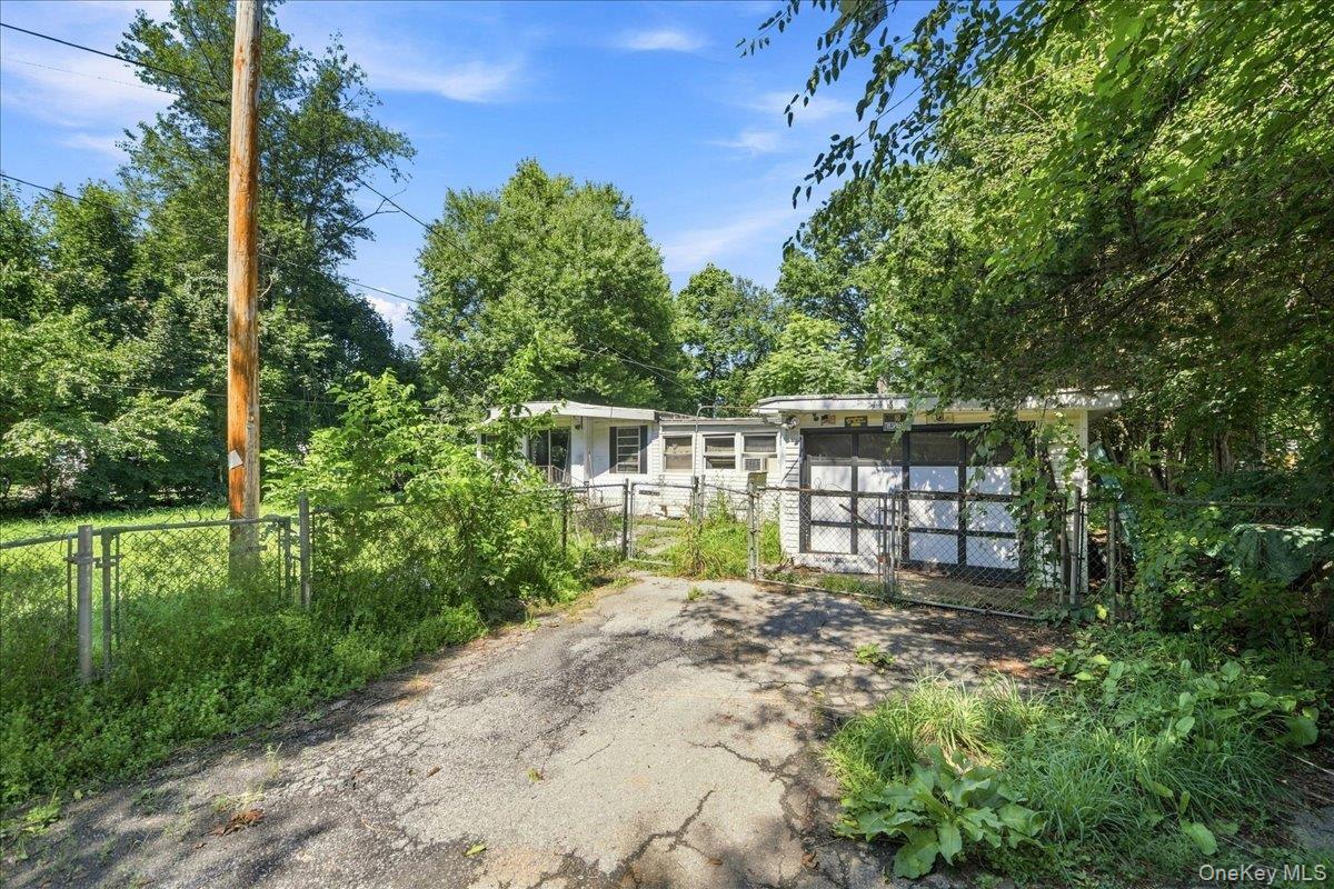 Single Family Oak Drive Dutchess County, NY 12533, MLS-1041731-2
