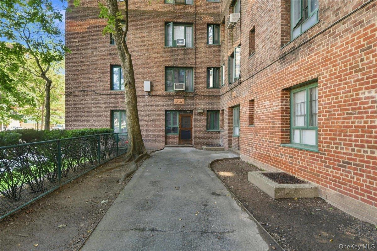 Apartment Unionport Road Bronx, NY 10462, MLS-1041749-15