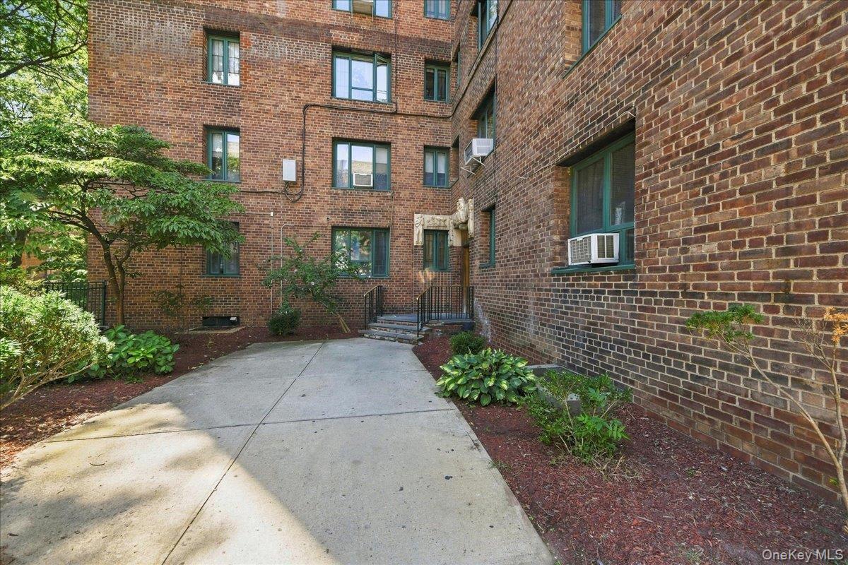 Apartment Unionport Road  Bronx, NY 10462, MLS-1041749-16