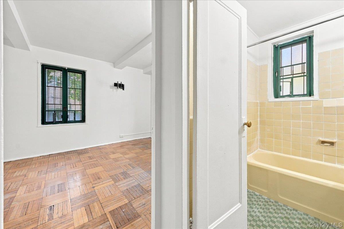 Apartment Unionport Road Bronx, NY 10462, MLS-1041749-9