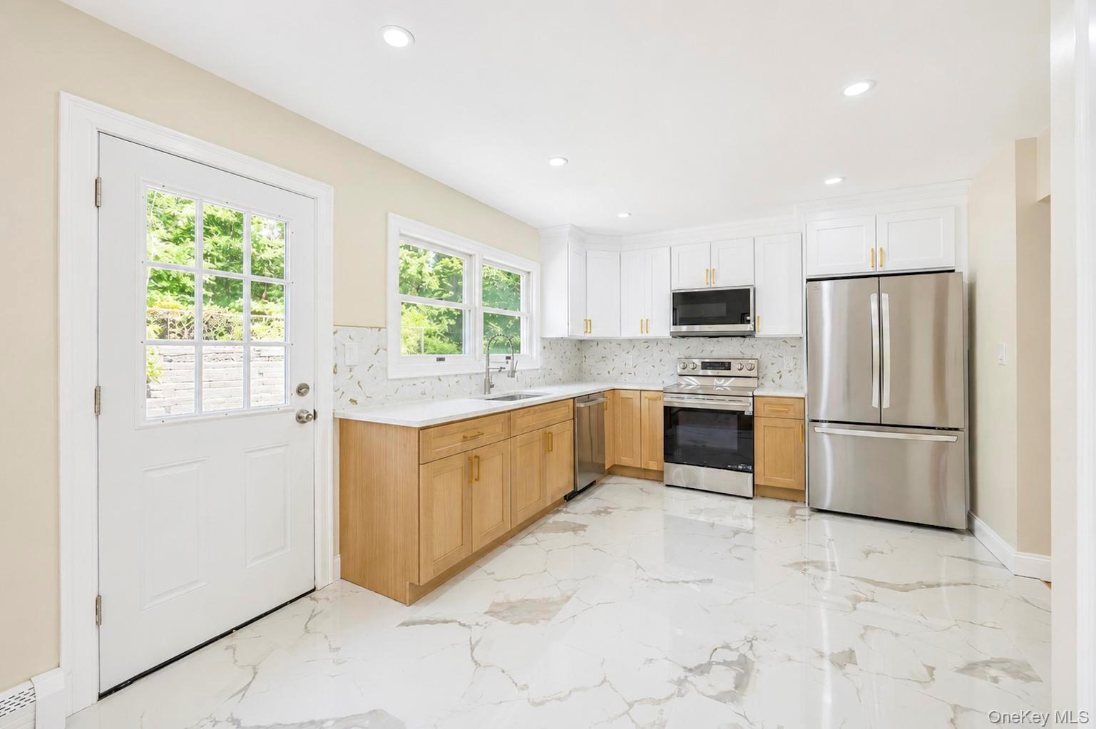 Single Family Noahs Path  Suffolk County, NY 11778, MLS-1041752-14