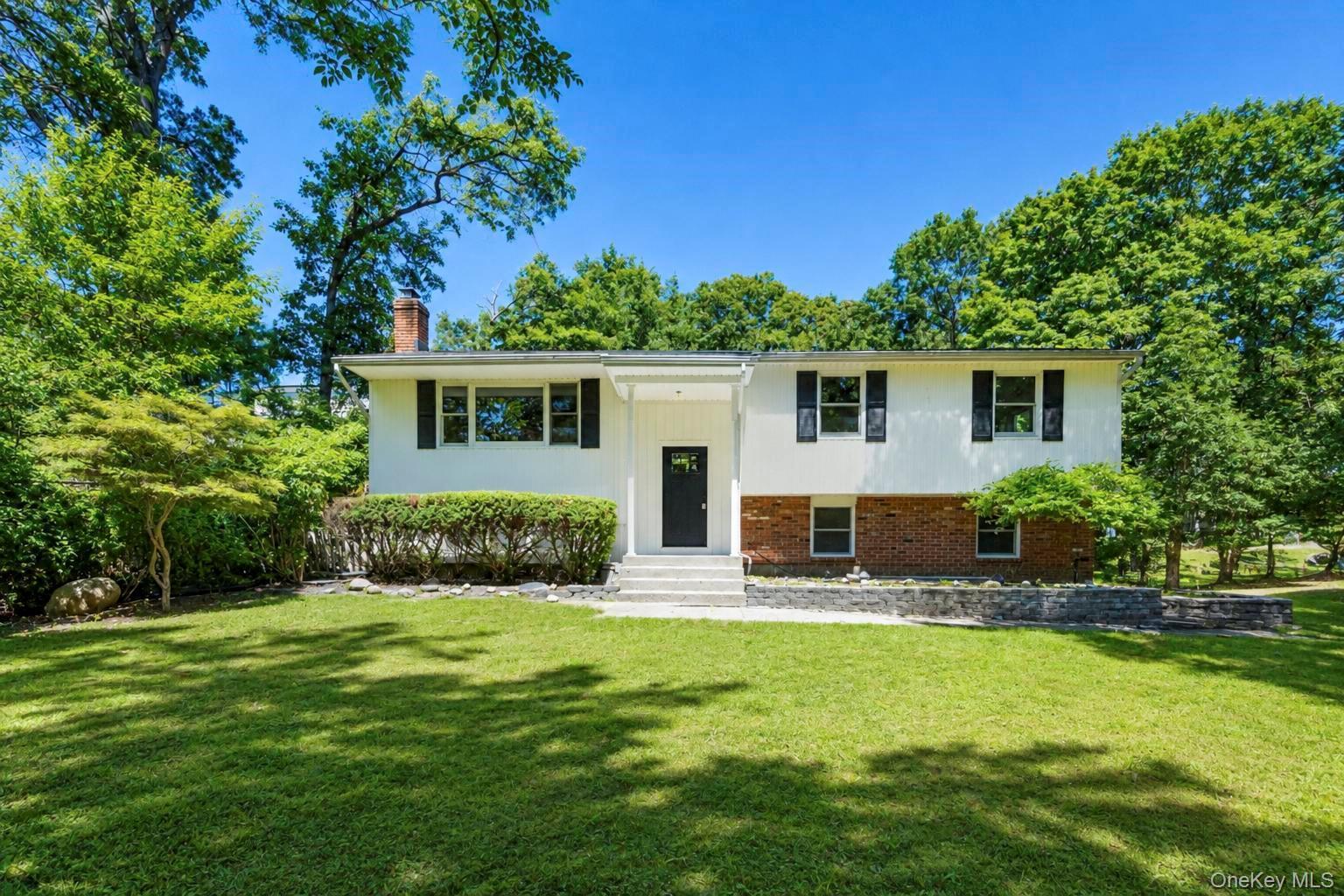 Single Family Noahs Path  Suffolk County, NY 11778, MLS-1041752-2
