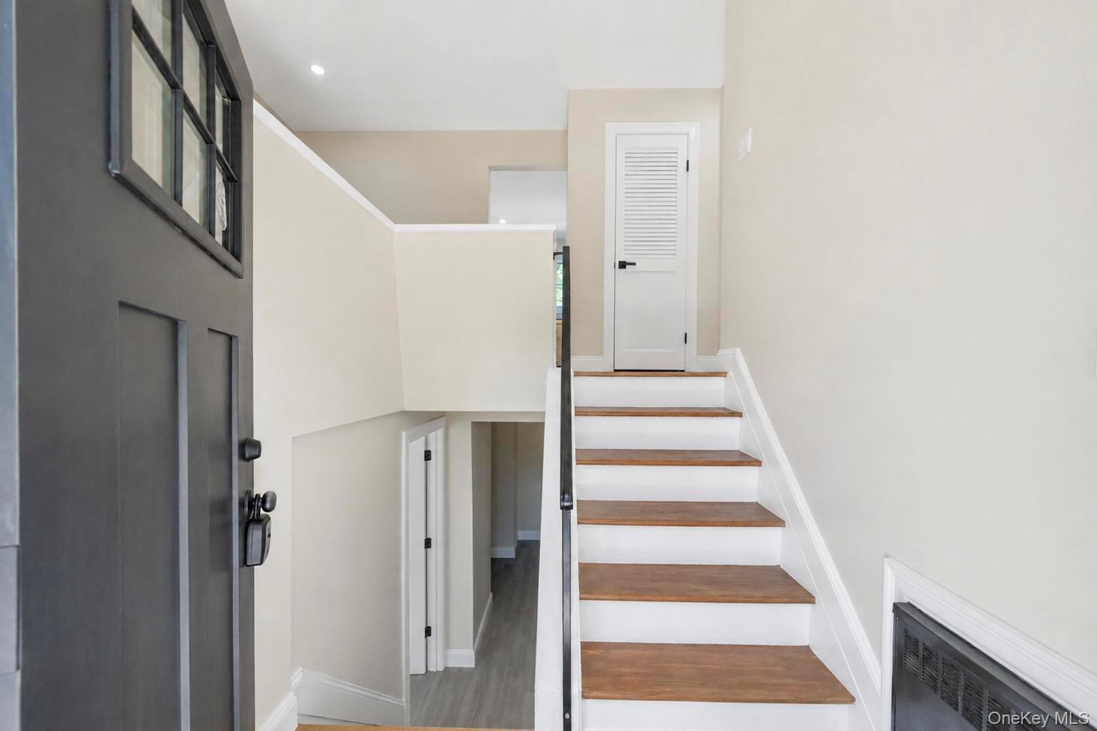 Single Family Noahs Path  Suffolk County, NY 11778, MLS-1041752-4