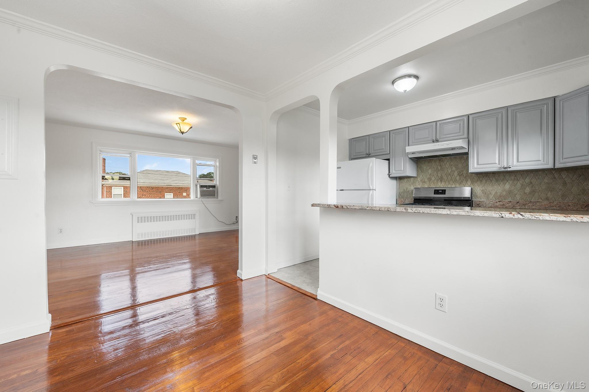 Single Family 74th Street Queens, NY 11370, MLS-1041758-16