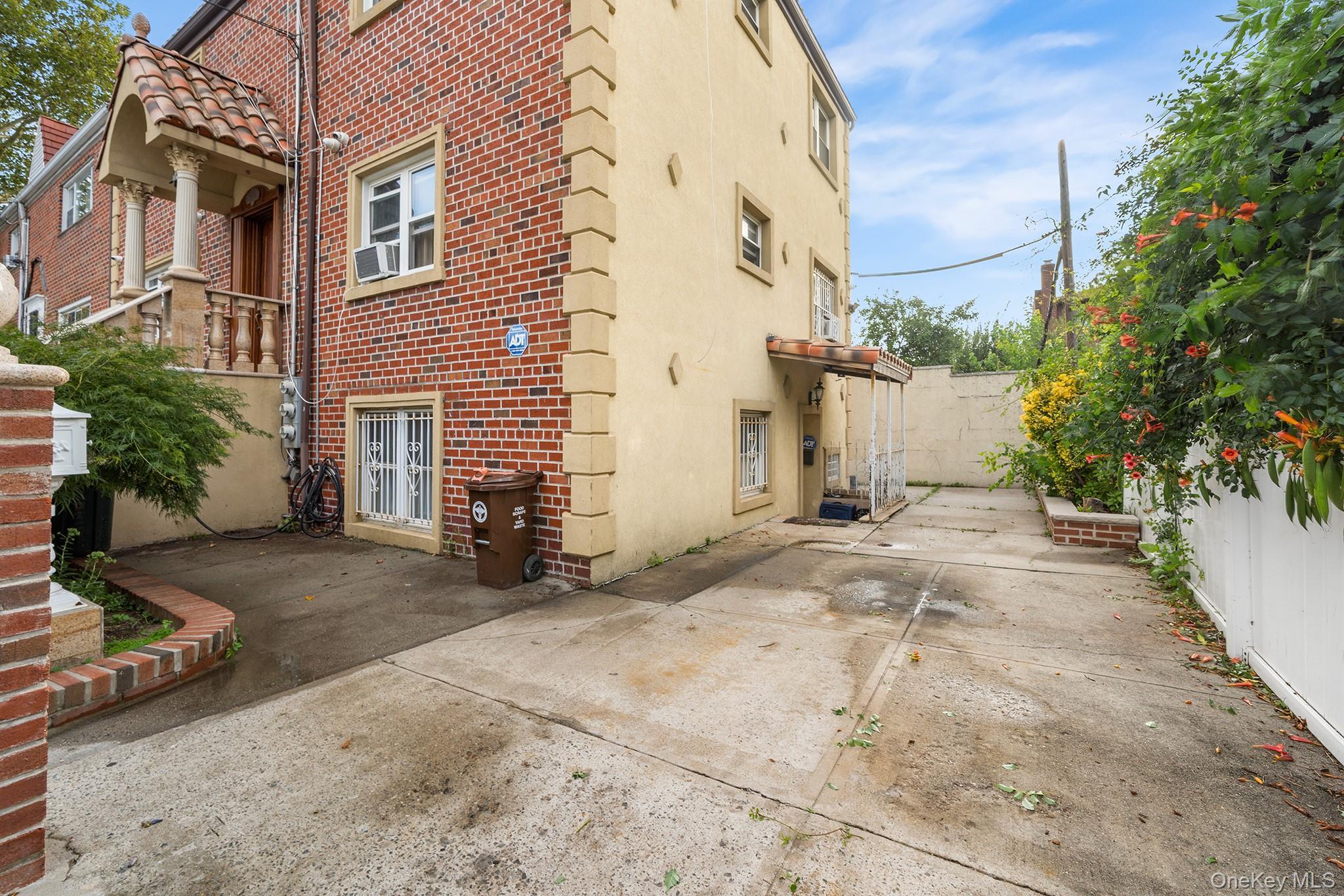 Single Family 74th Street Queens, NY 11370, MLS-1041758-23