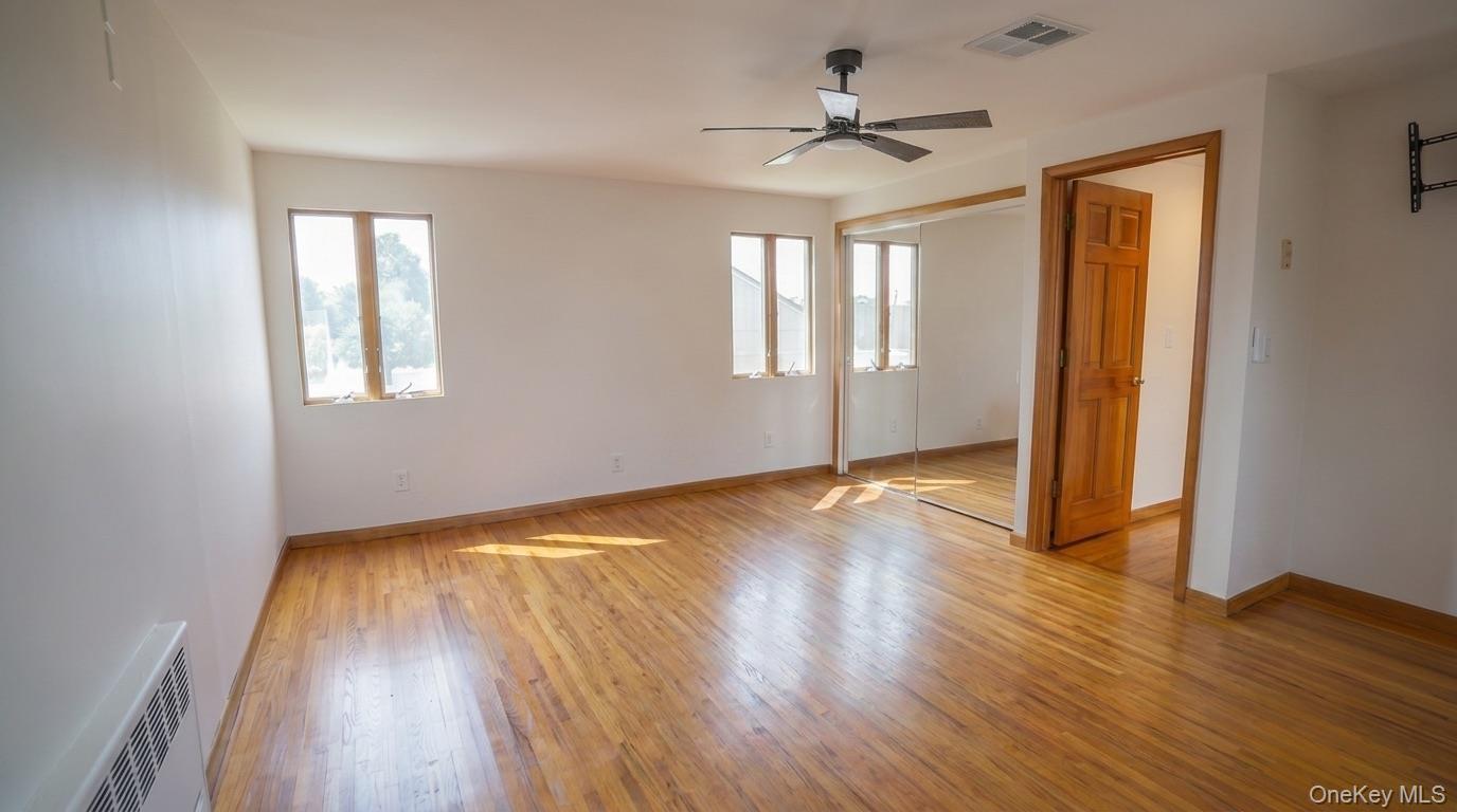 Single Family Weidner Avenue Nassau County, NY 11572, MLS-1041765-17