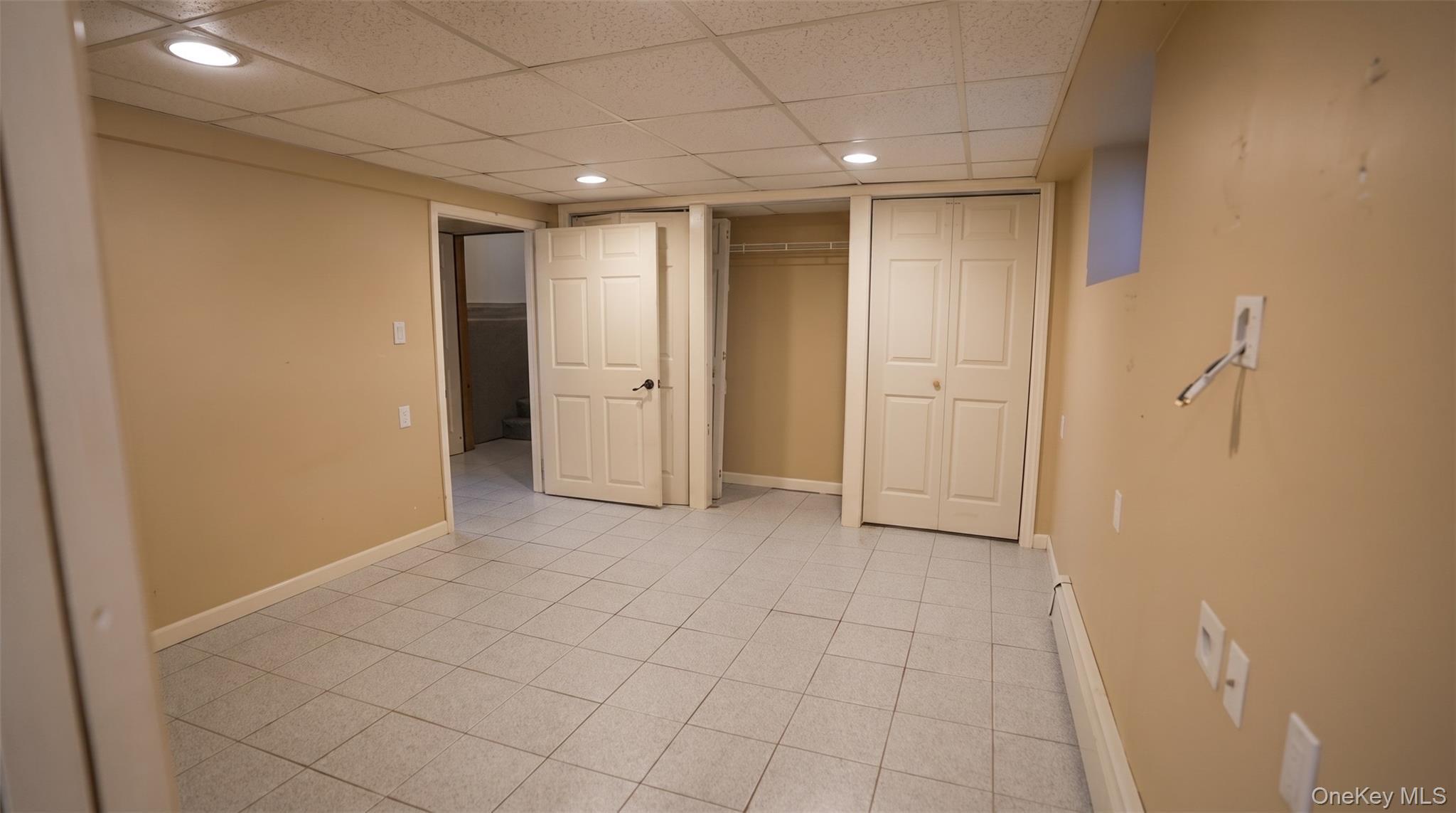 Single Family Weidner Avenue Nassau County, NY 11572, MLS-1041765-24