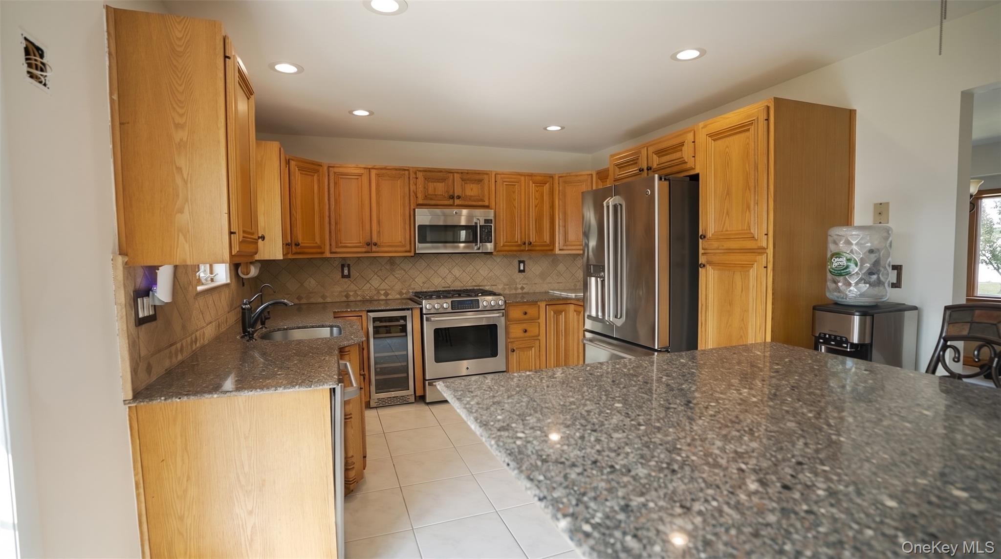 Single Family Weidner Avenue Nassau County, NY 11572, MLS-1041765-7