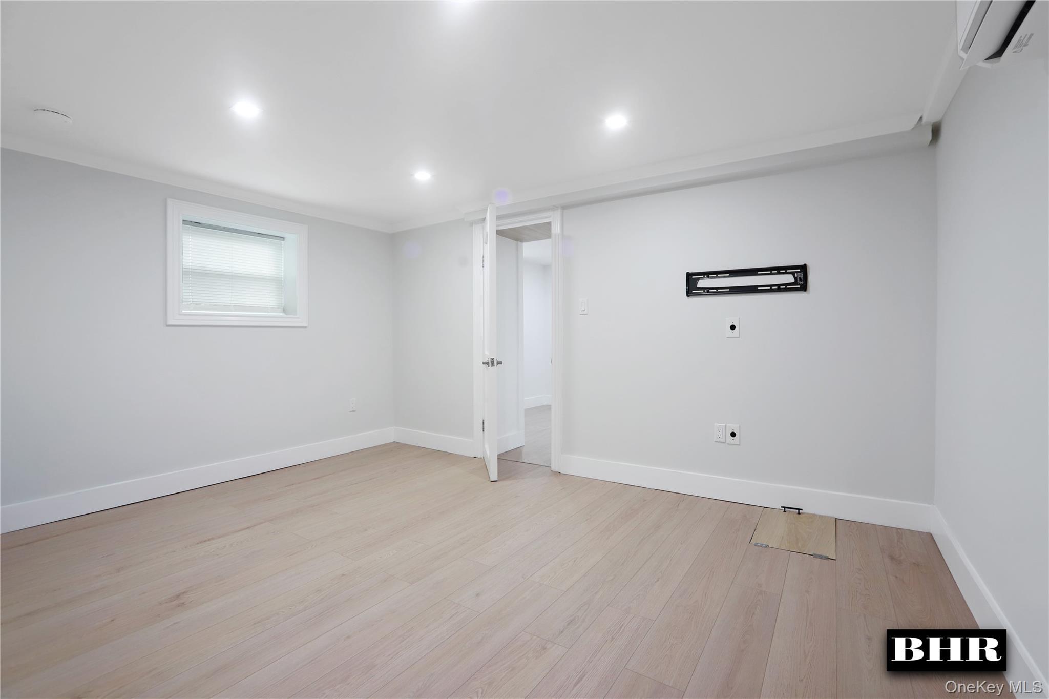 Single Family Kensington Street  Brooklyn, NY 11235, MLS-1041779-20