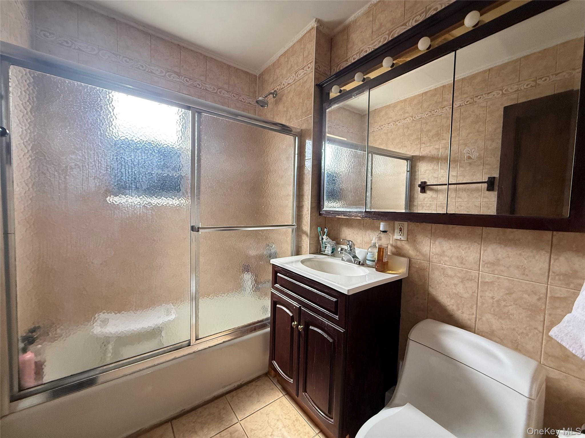 Single Family 46th Avenue  Queens, NY 11361, MLS-1041793-11