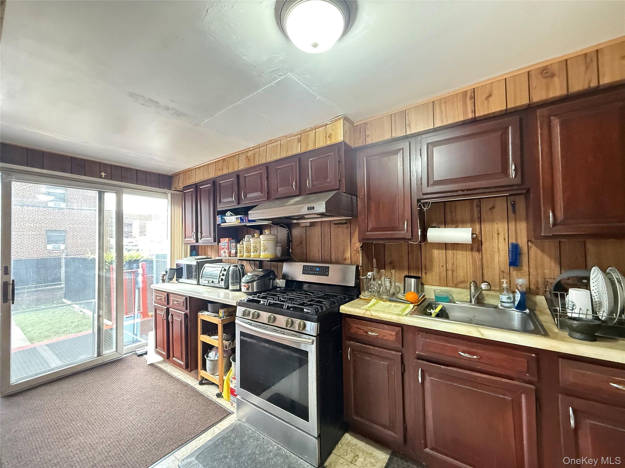 Single Family 46th Avenue  Queens, NY 11361, MLS-1041793-7