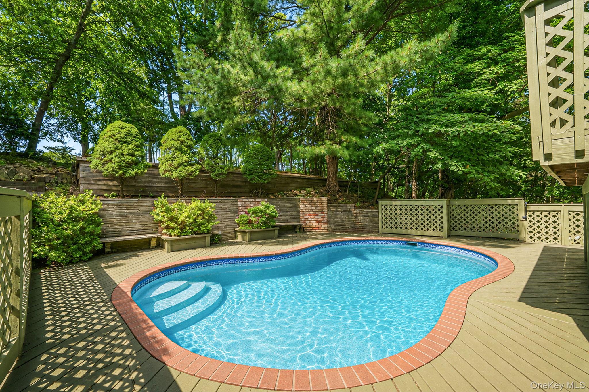 Single Family Oakside Drive Suffolk County, NY 11787, MLS-1041795-13