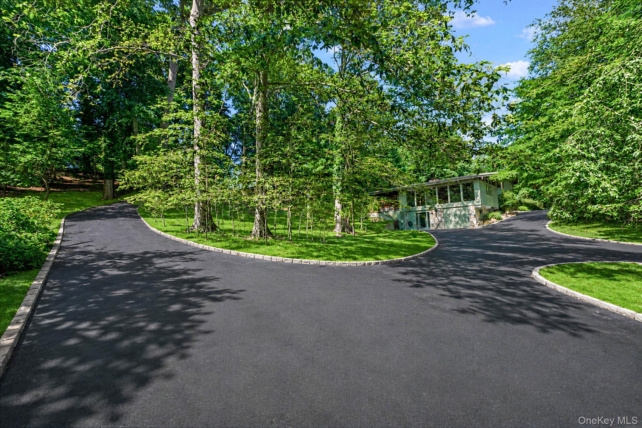 Single Family Oakside Drive Suffolk County, NY 11787, MLS-1041795-21