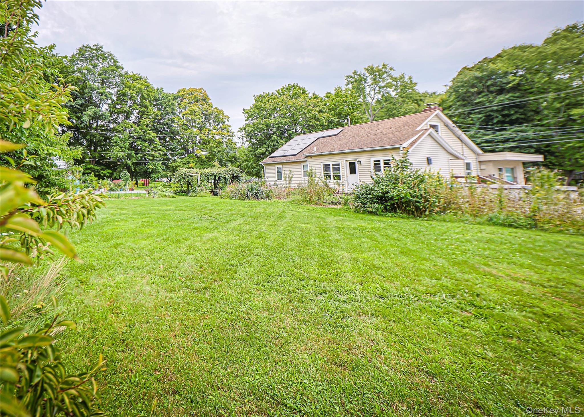 Single Family Violet Avenue  Dutchess County, NY 12538, MLS-1041828-34