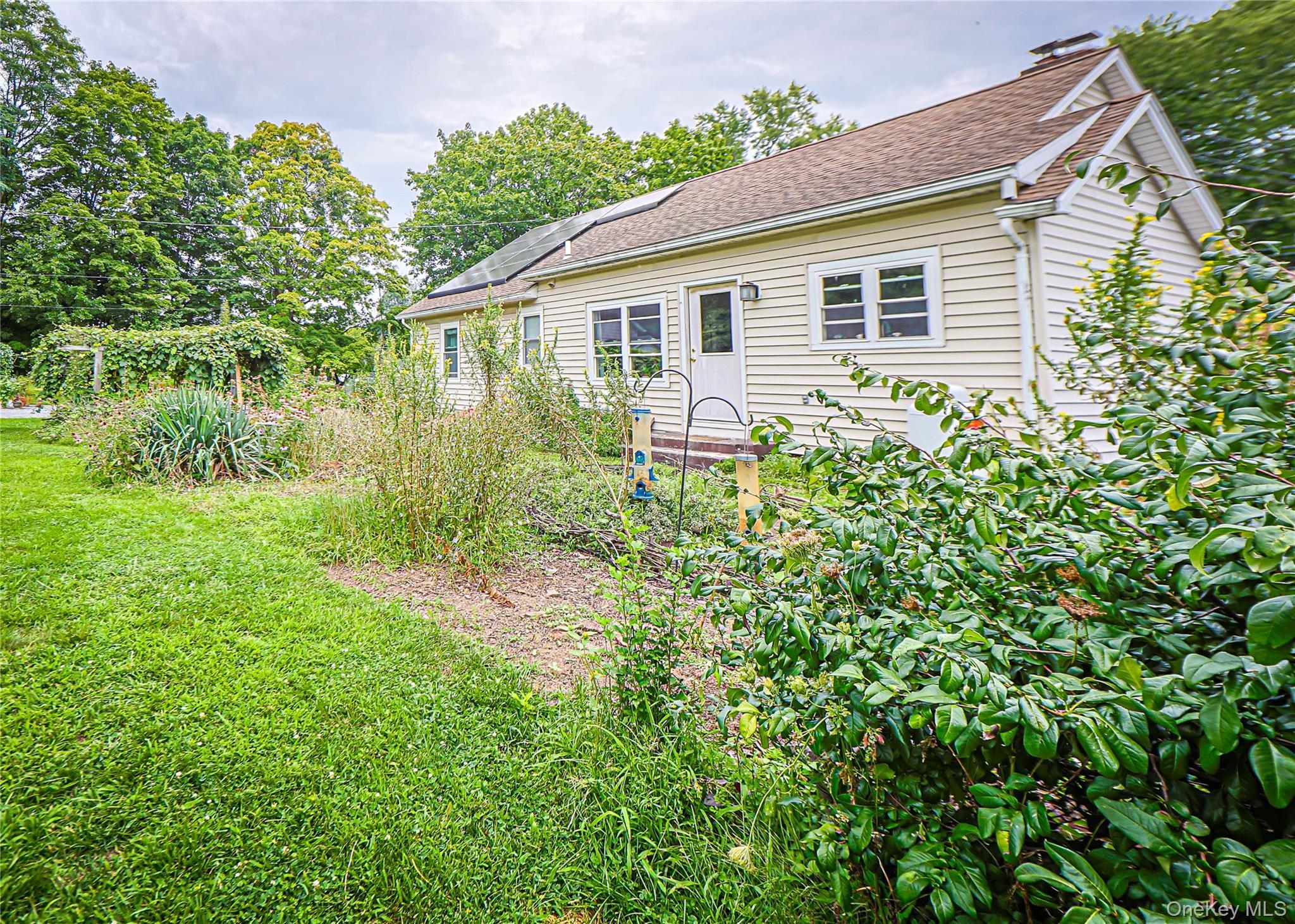 Single Family Violet Avenue  Dutchess County, NY 12538, MLS-1041828-36
