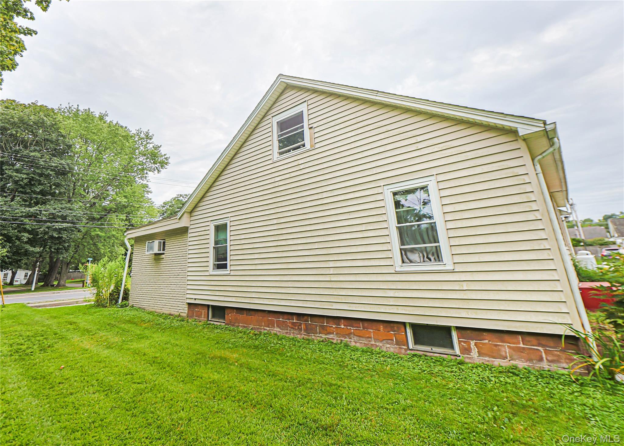 Single Family Violet Avenue  Dutchess County, NY 12538, MLS-1041828-38