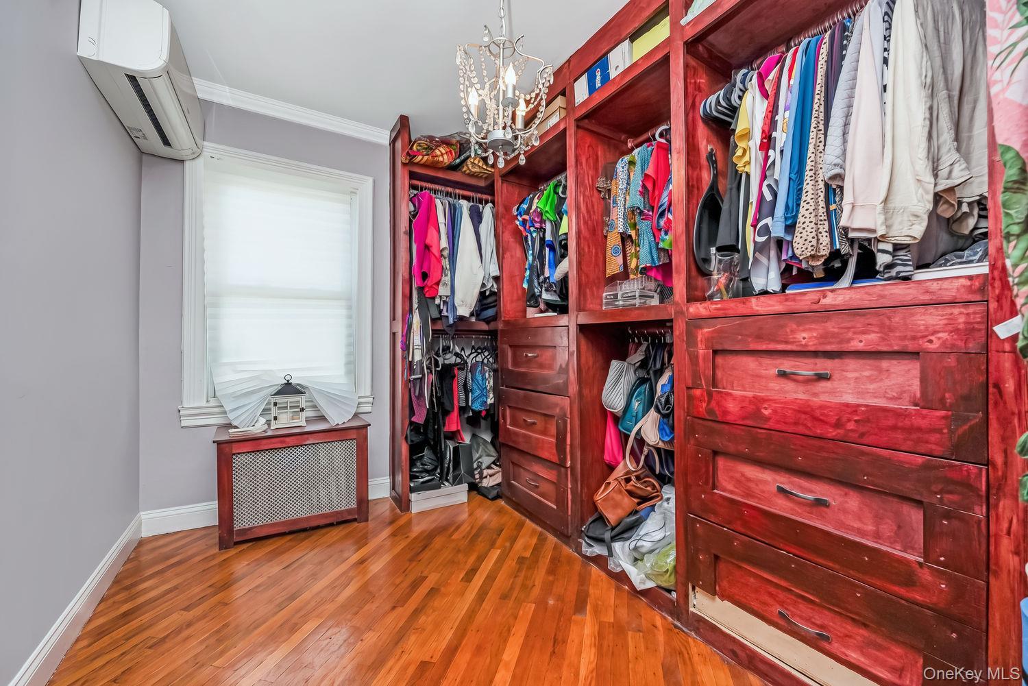 Single Family 115th Avenue Queens, NY 11412, MLS-1041835-17