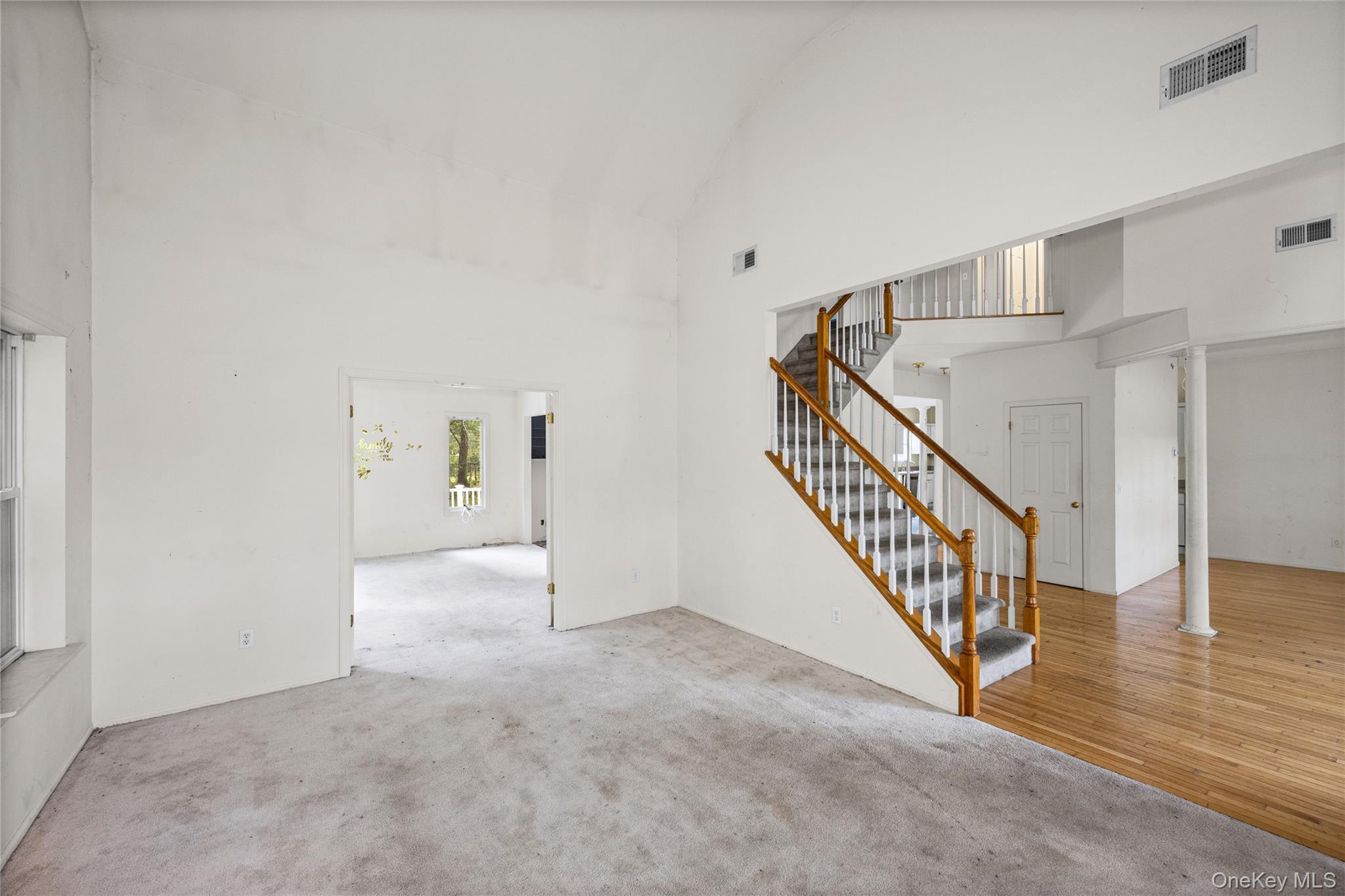Single Family Jacobsen Court  Suffolk County, NY 11763, MLS-1041838-33