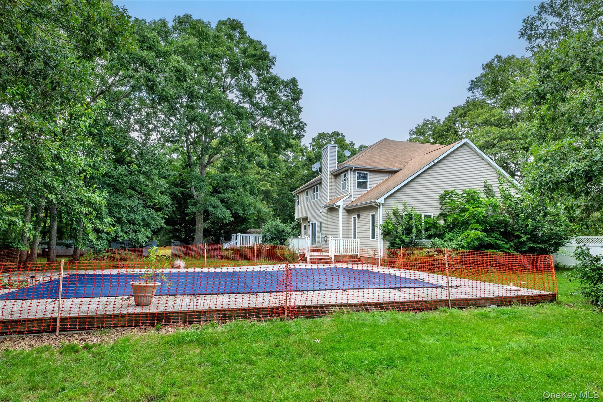 Single Family Jacobsen Court  Suffolk County, NY 11763, MLS-1041838-9