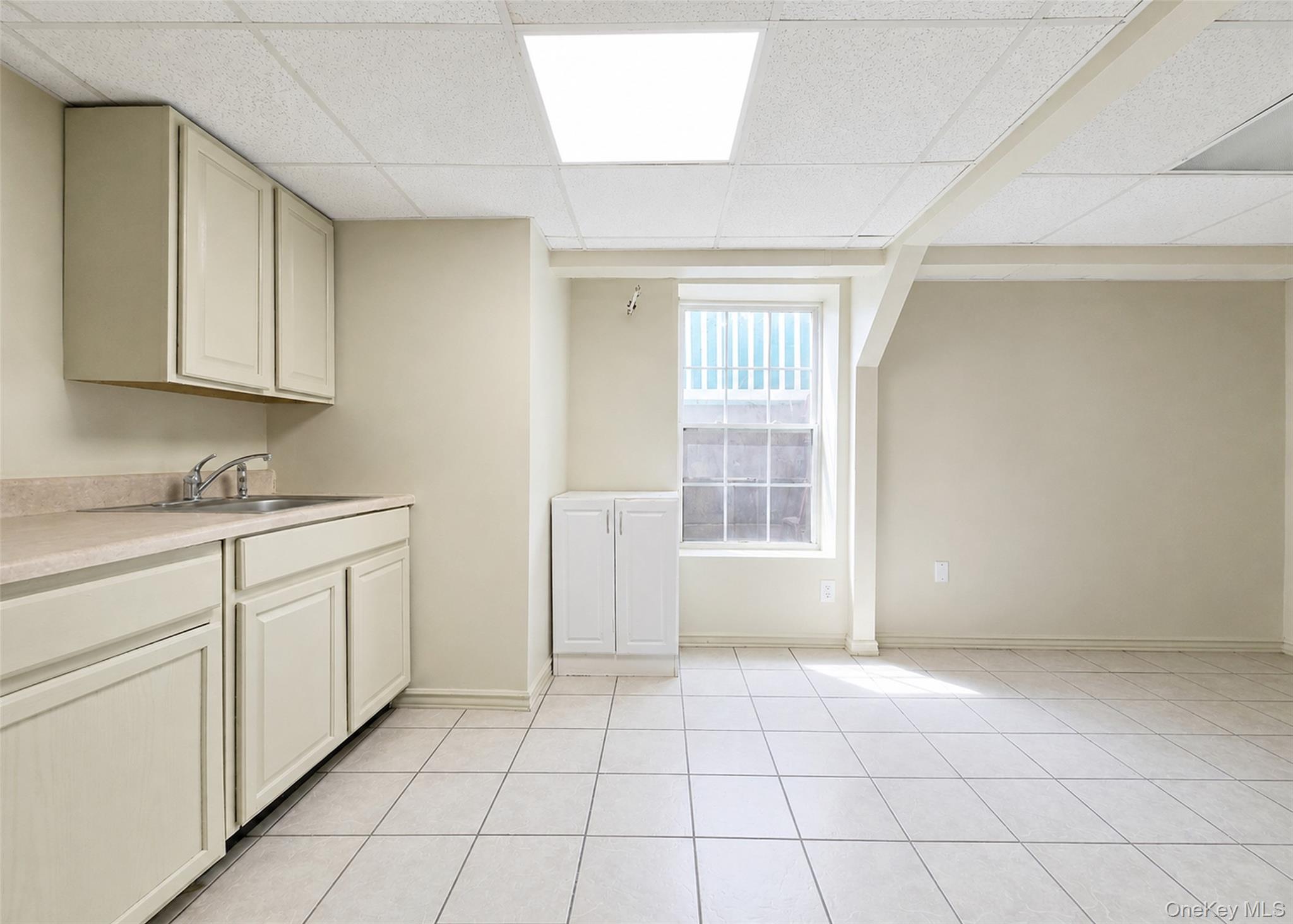 Single Family Woodycrest Drive Suffolk County, NY 11738, MLS-1041843-19