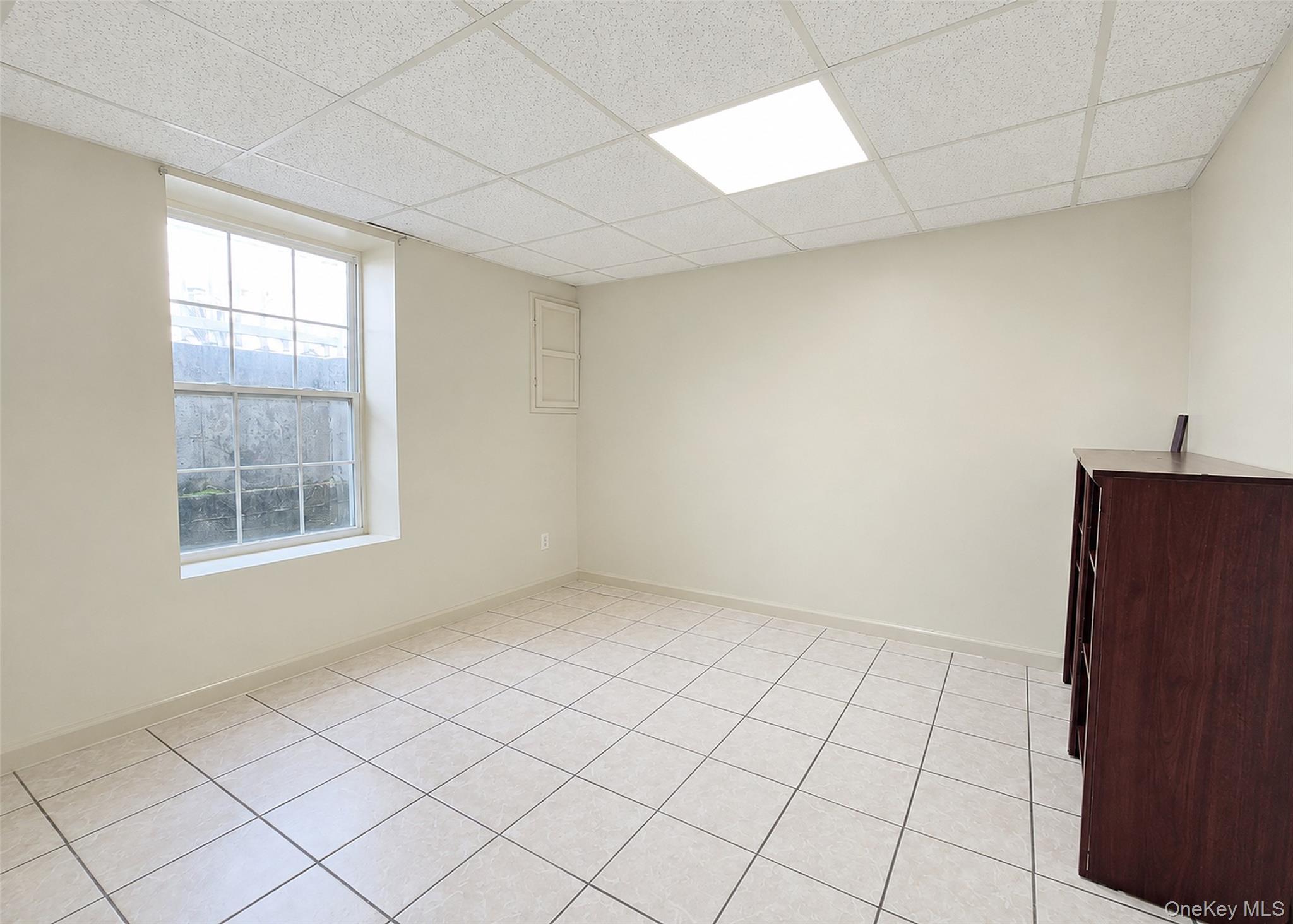 Single Family Woodycrest Drive Suffolk County, NY 11738, MLS-1041843-22