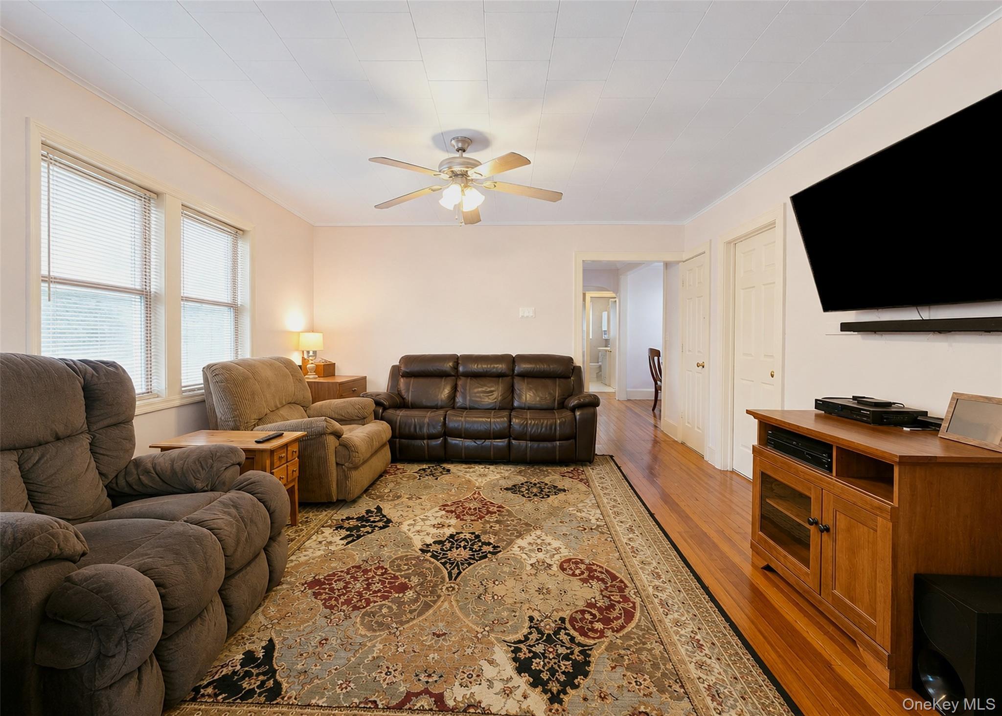 Single Family Woodycrest Drive Suffolk County, NY 11738, MLS-1041843-6