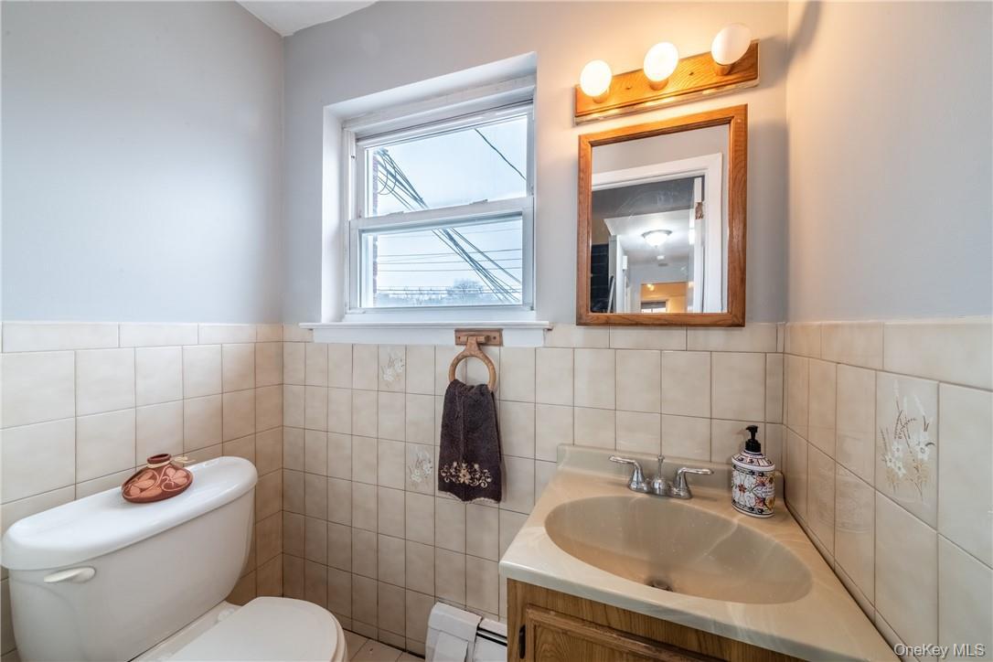 Single Family Hollers Avenue Bronx, NY 10475, MLS-1041859-10